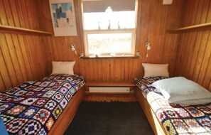 2 bedrooms