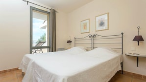 1 bedroom, WiFi (surcharge) - Provence Country Club (Saumane De Vaucluse)