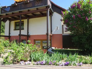 Unclassified image, 3 of 14, button