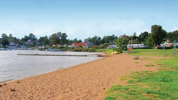 Playa en los alrededores y pesca