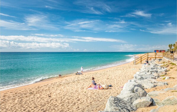 Beach nearby, fishing