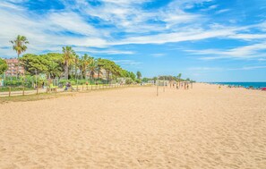 Beach nearby, fishing