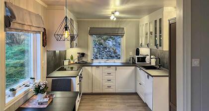 5 bedroom awesome home in Etne