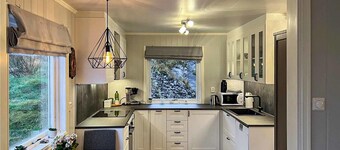 5 bedroom awesome home in Etne