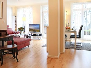 Imagen sin descripción, 4 de 25, botón