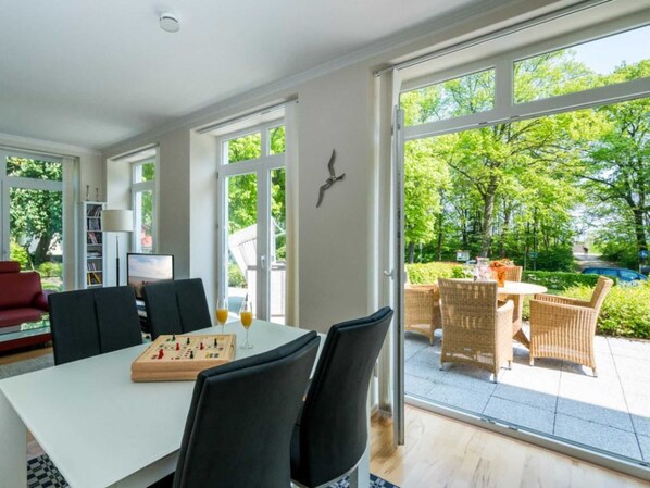 Imagen sin descripción, 1 de 25, botón