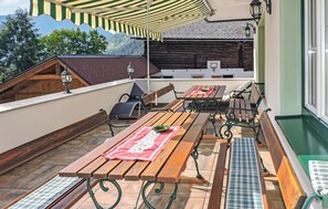 outside - sehr schoene Ferienwohnung (Schladming)