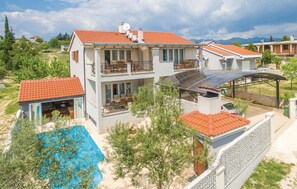 Exterior - Lovely home in Pridraga (Pridraga)