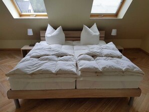 2 Schlafzimmer, Reisekinderbett, WLAN