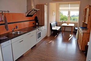 Køleskab, mikrobølgeovn, ovn, opvaskemaskine