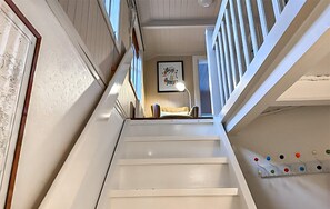 Interior - Stunning home in Averøy with house sea view (Averøy)