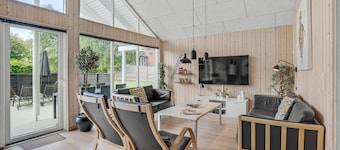 Gorgeous home in Sydals with sauna