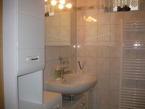 Luokittelematon kuva, 4 kautta 20, painike