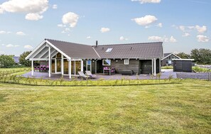 Exterior - Gorgeous home in Bogense with WiFi (Bogense)
