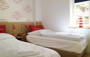 2 Schlafzimmer, Reisekinderbett, kostenloses WLAN