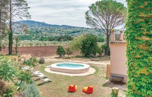 Outdoor spa tub - Stunning home in S. Lorenzello (BN) (S. Lorenzello (BN))