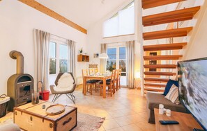 TV, fireplace, DVD player, stereo