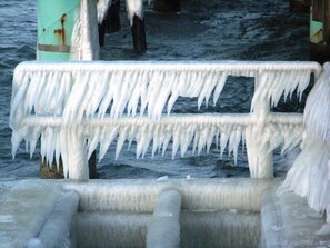 Unclassified image, 4 of 27, button