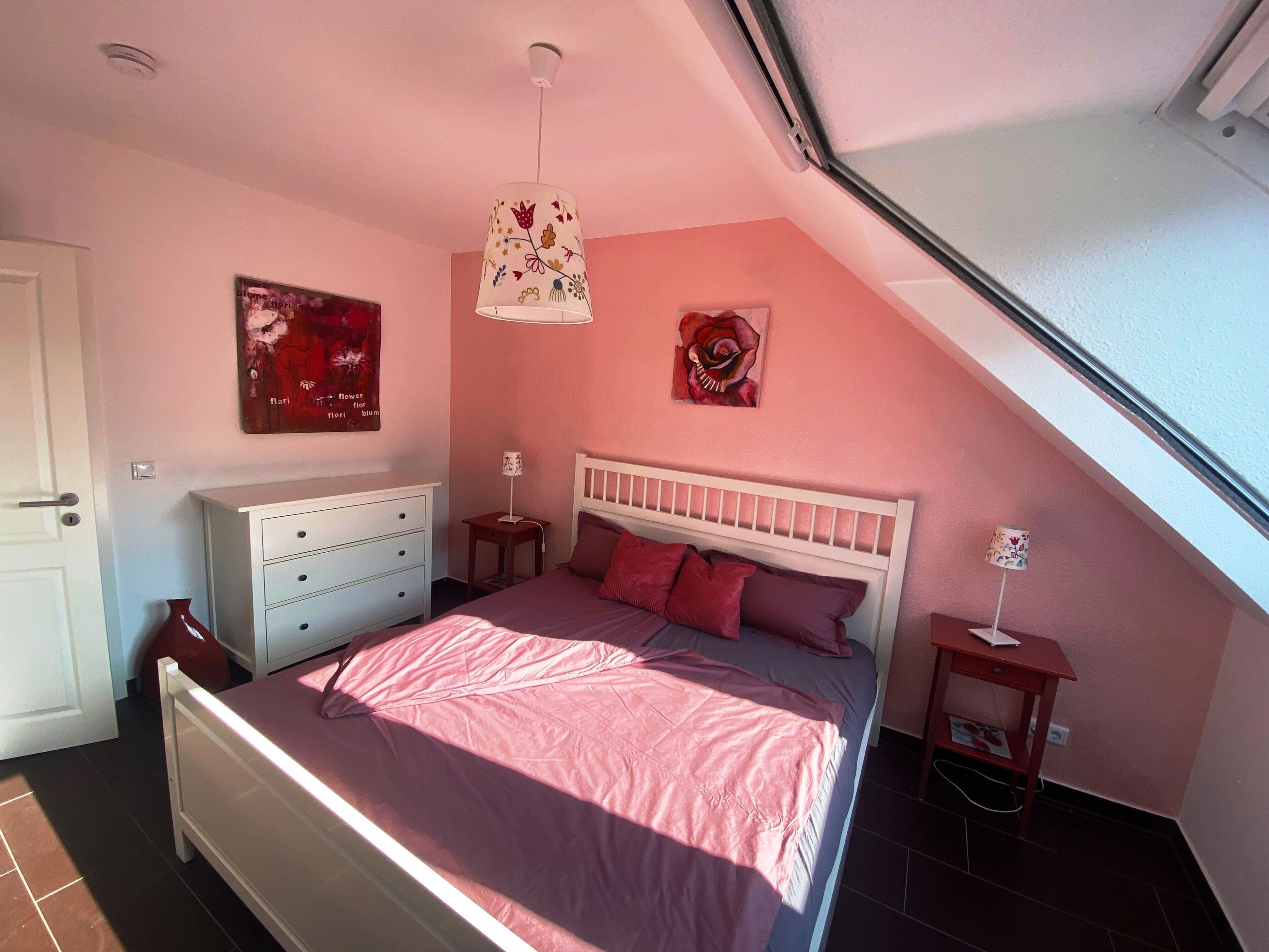 2 bedrooms, travel cot