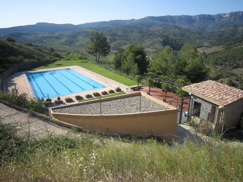 Romantically authentic, lots of space, great views, fiber optics for remote working