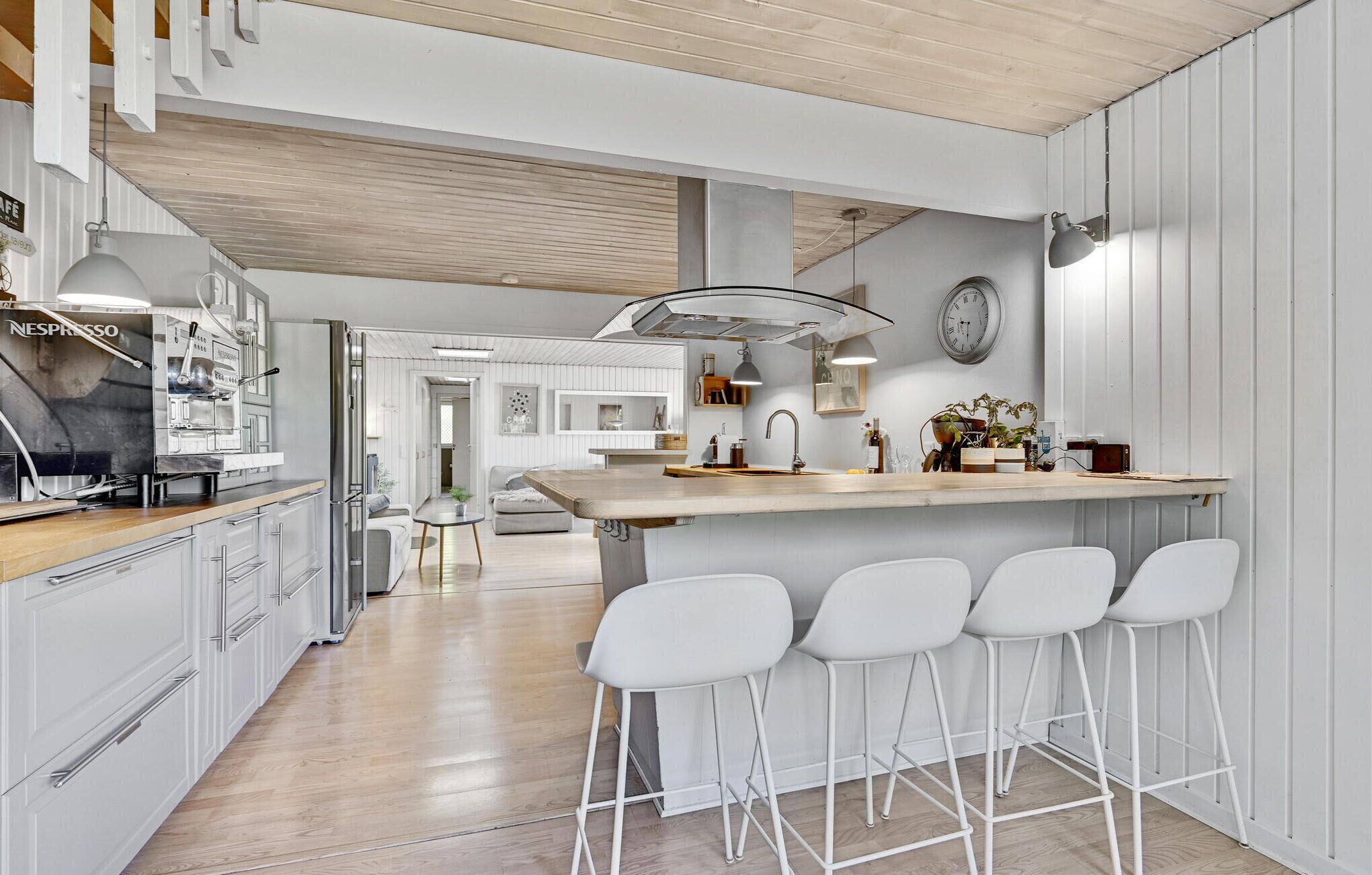 Fridge, stovetop, dishwasher, coffee/tea maker