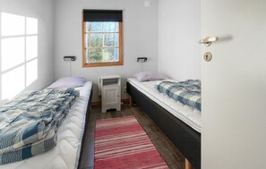 2 Schlafzimmer, Reisekinderbett, kostenloses WLAN, Bettwäsche