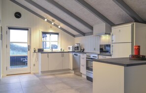 Kühlschrank, Herdplatte, Geschirrspüler