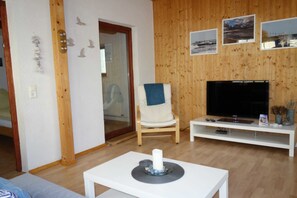 Unclassified image, 2 of 17, button - House little pearl - cottage small pearl (Graal-Müritz)