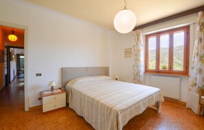 3 bedrooms, bed sheets - Stunning home in Nocchi - Camaiore LU (Nocchi - Camaiore LU)