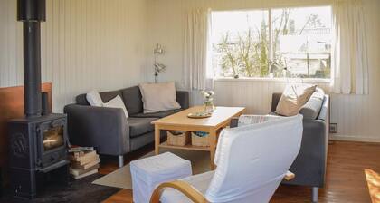 2 bedroom pet friendly home in Bogense