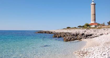 Studio with air conditioning, internet and sea view