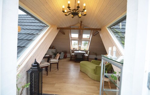 Cozy apartment in Roslev with WiFi