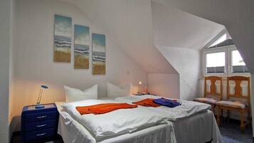 2 Schlafzimmer, Reisekinderbett, WLAN