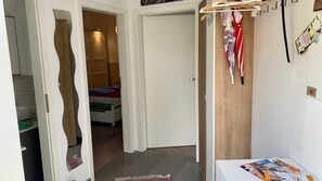 2 Schlafzimmer, Zimmersafe, Bügeleisen/Bügelbrett, Reisekinderbett
