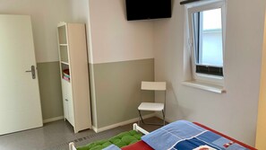 صورة غير مصنفة، 2 من 18، زرّ