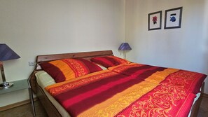 2 Schlafzimmer, WLAN, BettwÀsche