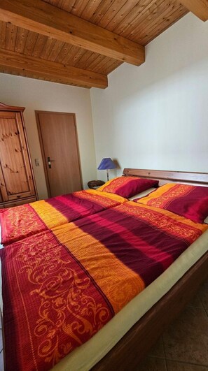 1 camera, Wi-Fi, lenzuola