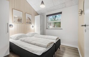 6 Schlafzimmer, Reisekinderbett, kostenloses WLAN