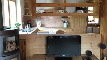 Kühlschrank, Mikrowelle, Ofen, Hochstuhl