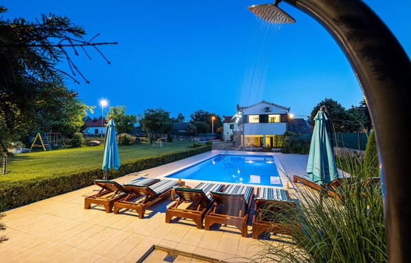 Pool - Gorgeous home in Caporice with WiFi (Caporice)