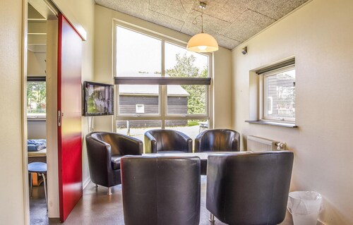 2 bedroom beautiful home in Spjald