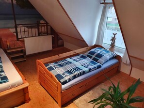 2 chambres, lit de bébé portatif, Wi-Fi, literie fournie