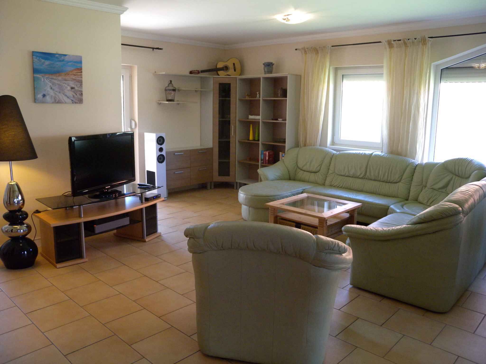 Televisión, chimenea