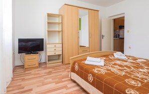 1 chambre, Wi-Fi gratuit, draps fournis
