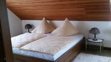 1 Schlafzimmer, Reisekinderbett, WLAN, Bettwäsche