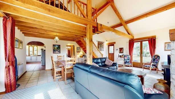 TV, fireplace, DVD player - Awesome home in St. Saud Lacoussiere (St. Saud Lacoussiere)