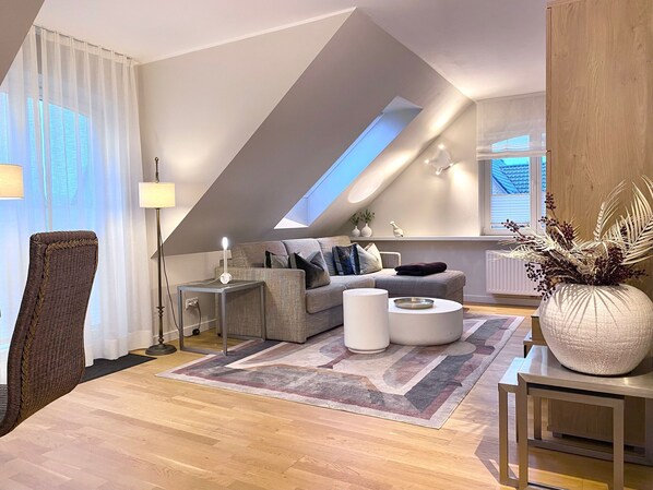 Unclassified image, 1 of 27, button