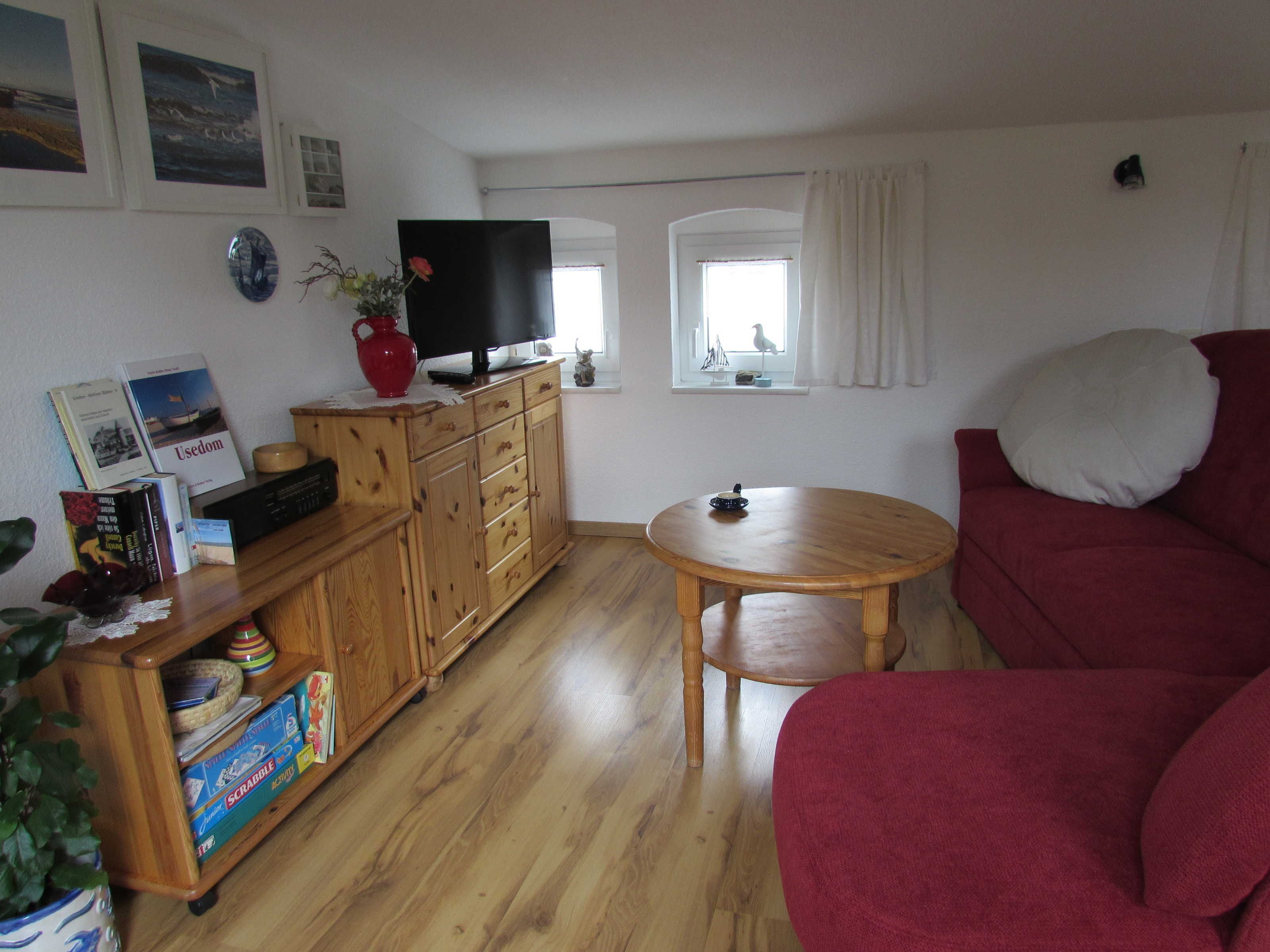 Una televisión de pantalla plana