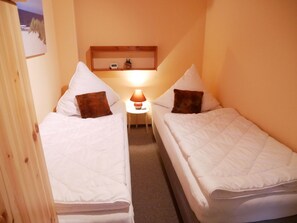 1 bedroom, iron/ironing board
