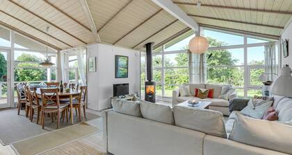 3 huoneen majoitus Knebel